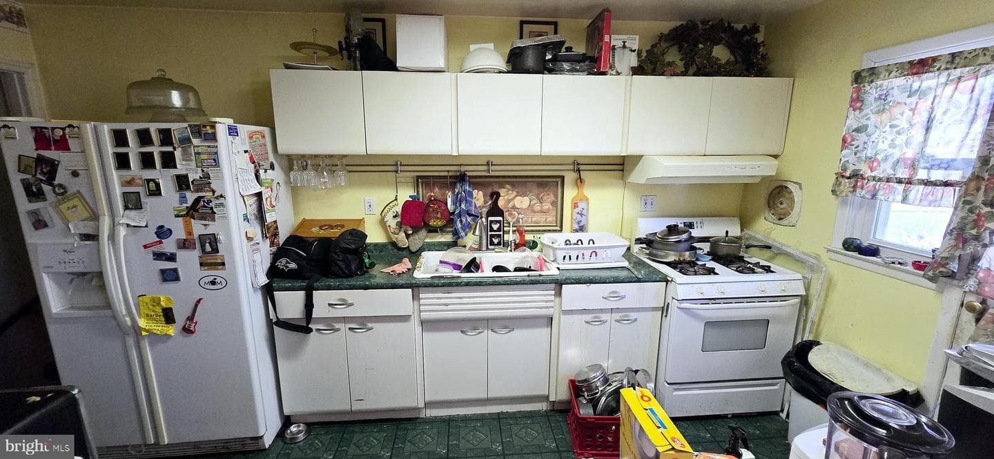 2126 Pitney Road photo 4