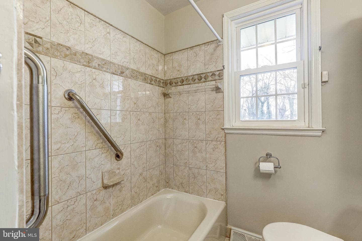 105 Washington Street photo 20