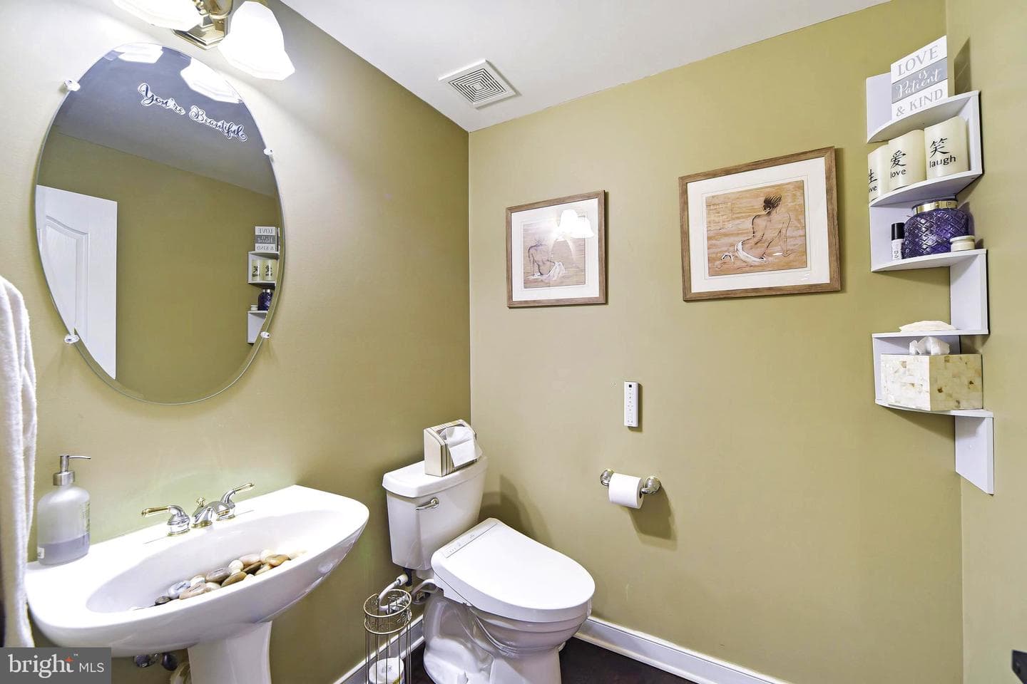 909 Zenith Drive photo 11