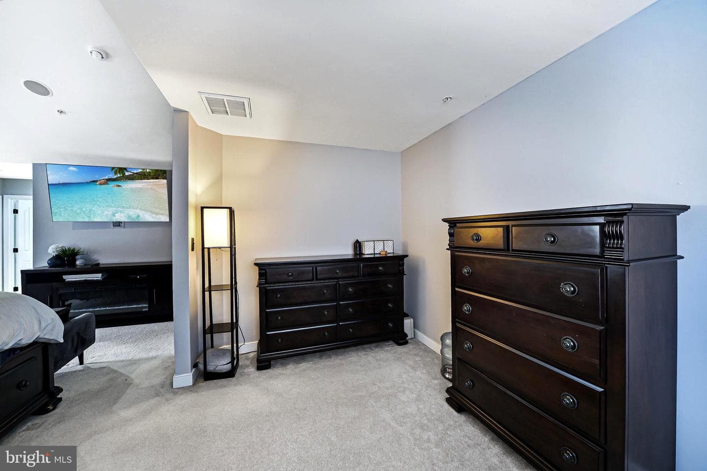 909 Zenith Drive photo 25