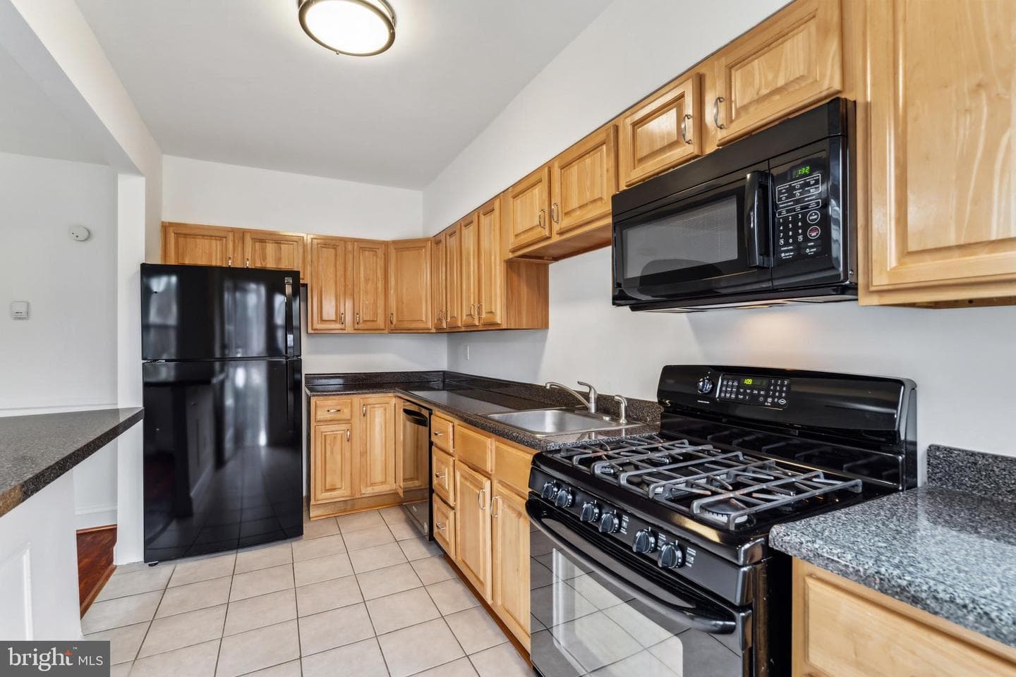 324 Westshire Road photo 10