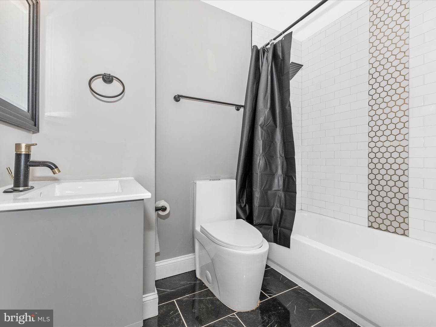 706 Greenwood Road photo 35