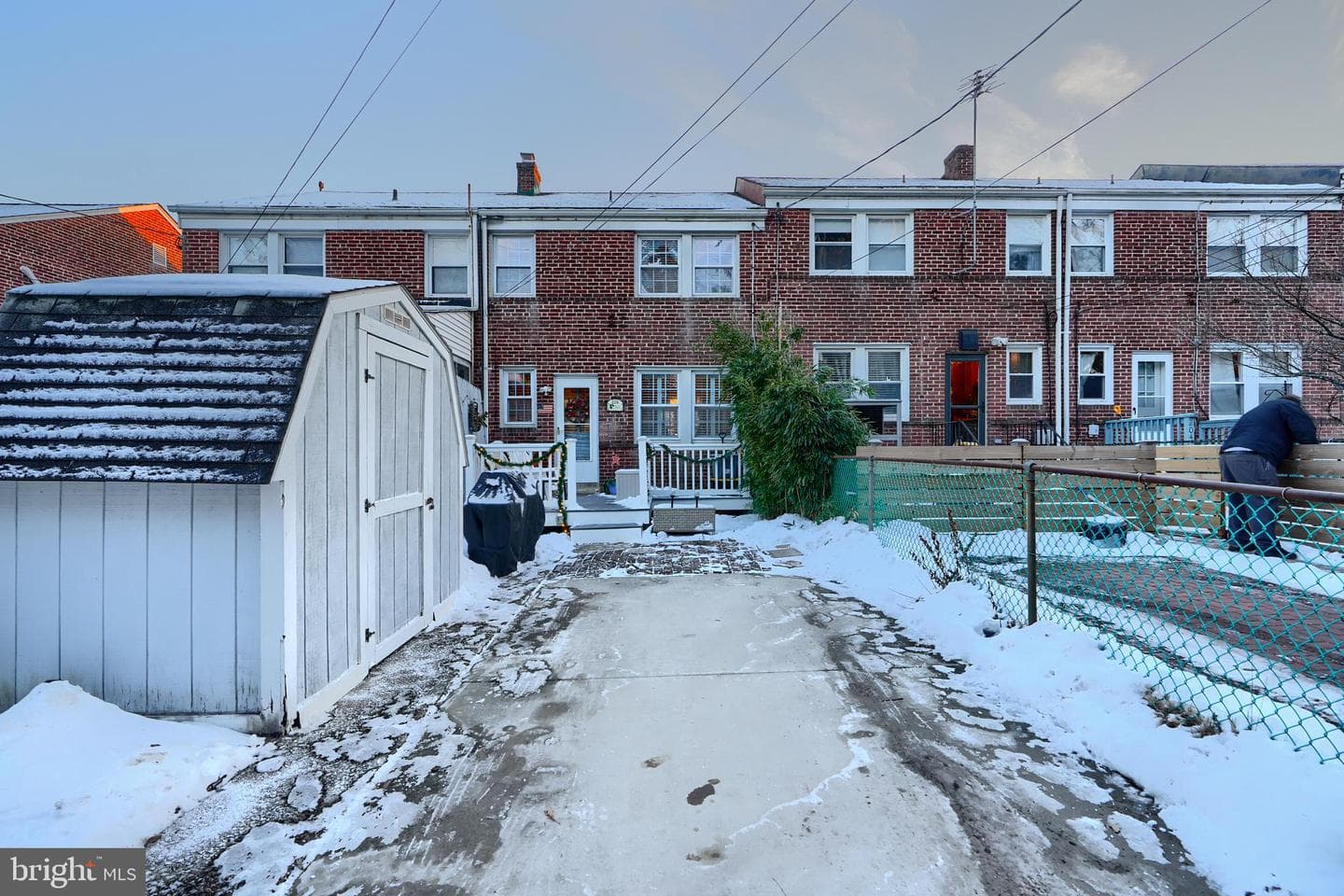 208 Ridge Avenue photo 43