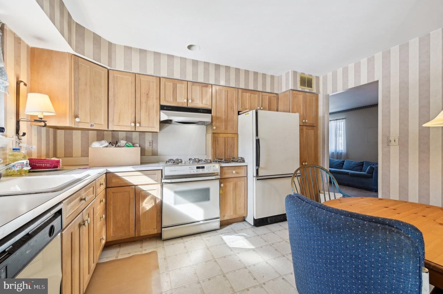 216 Morris Avenue photo 19
