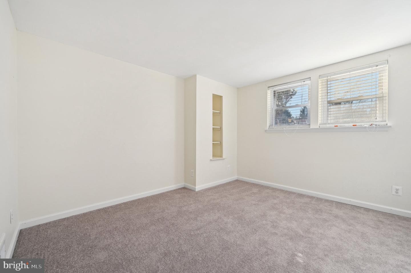 216 Morris Avenue photo 28