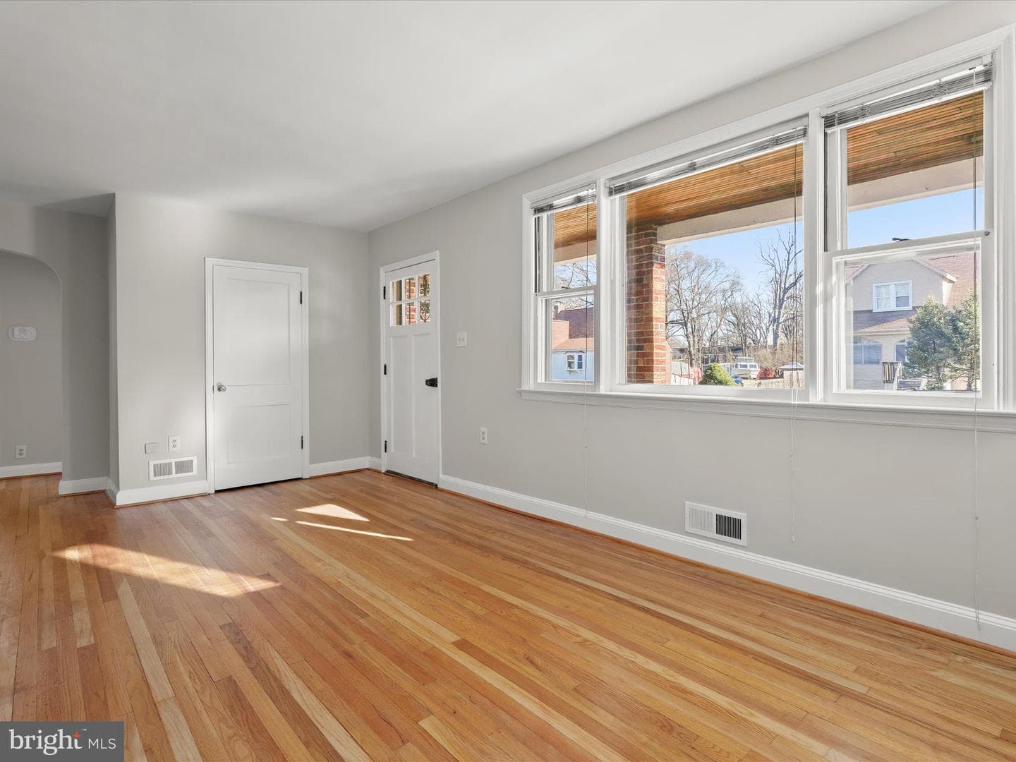 206 Homberg Avenue photo 7