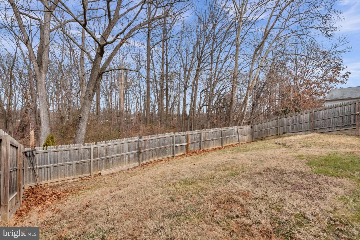 617 Fuselage Avenue photo 32