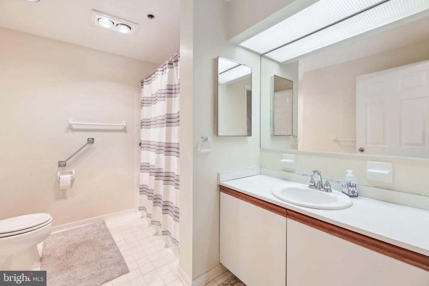 2 Southerly Court #304 photo 10