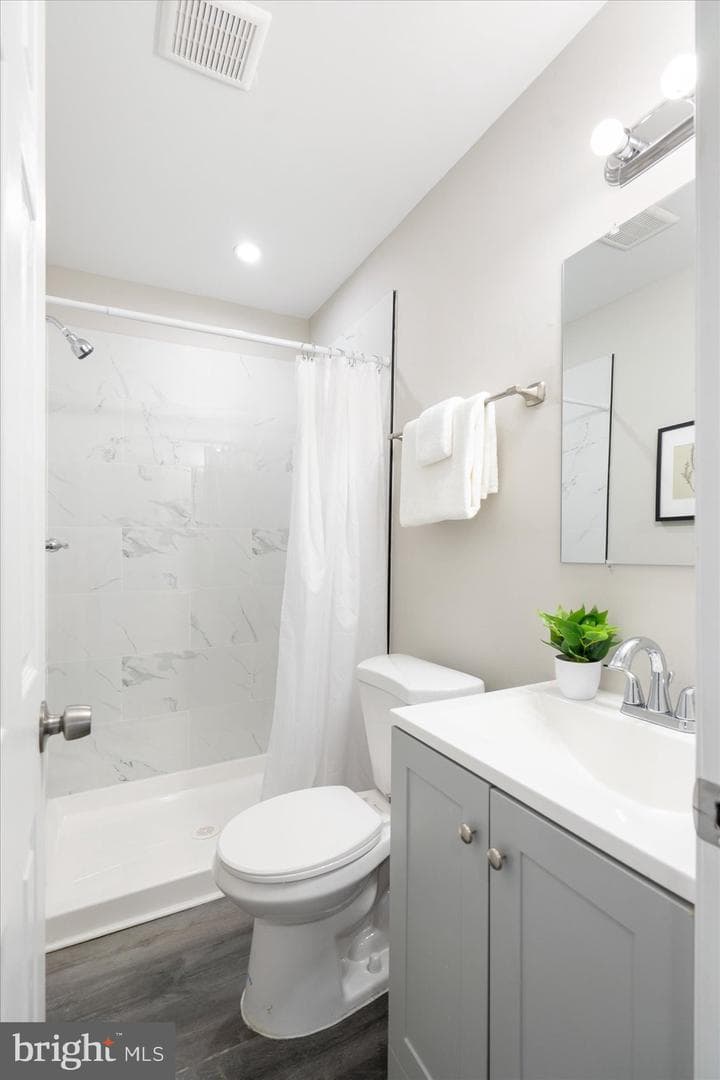 2909 Delaware Avenue photo 15