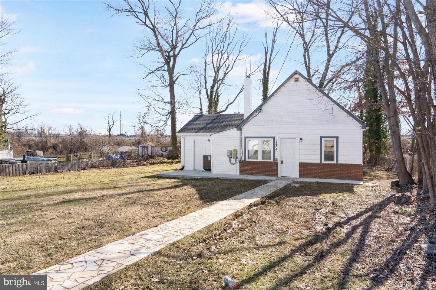 2909 Delaware Avenue photo 29