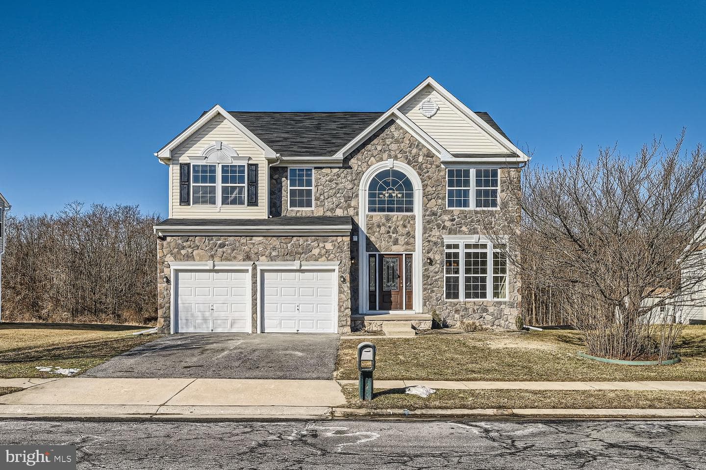 602 Walnut Grove Road photo 2