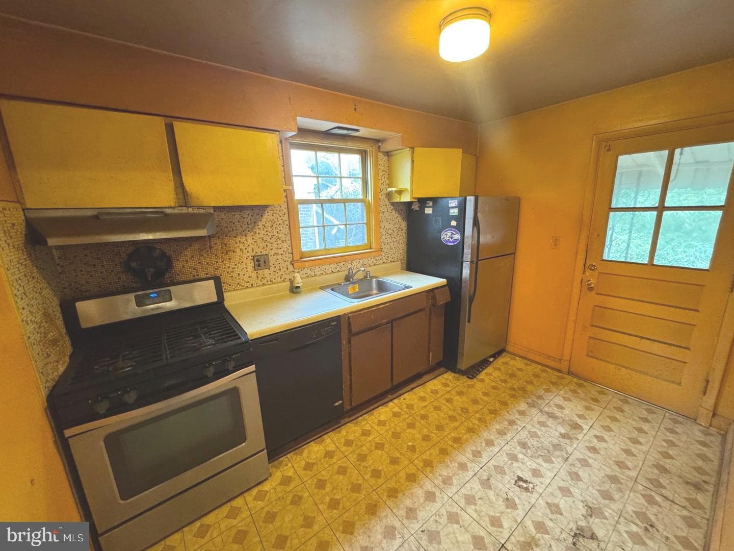 6804 Carol Road photo 5