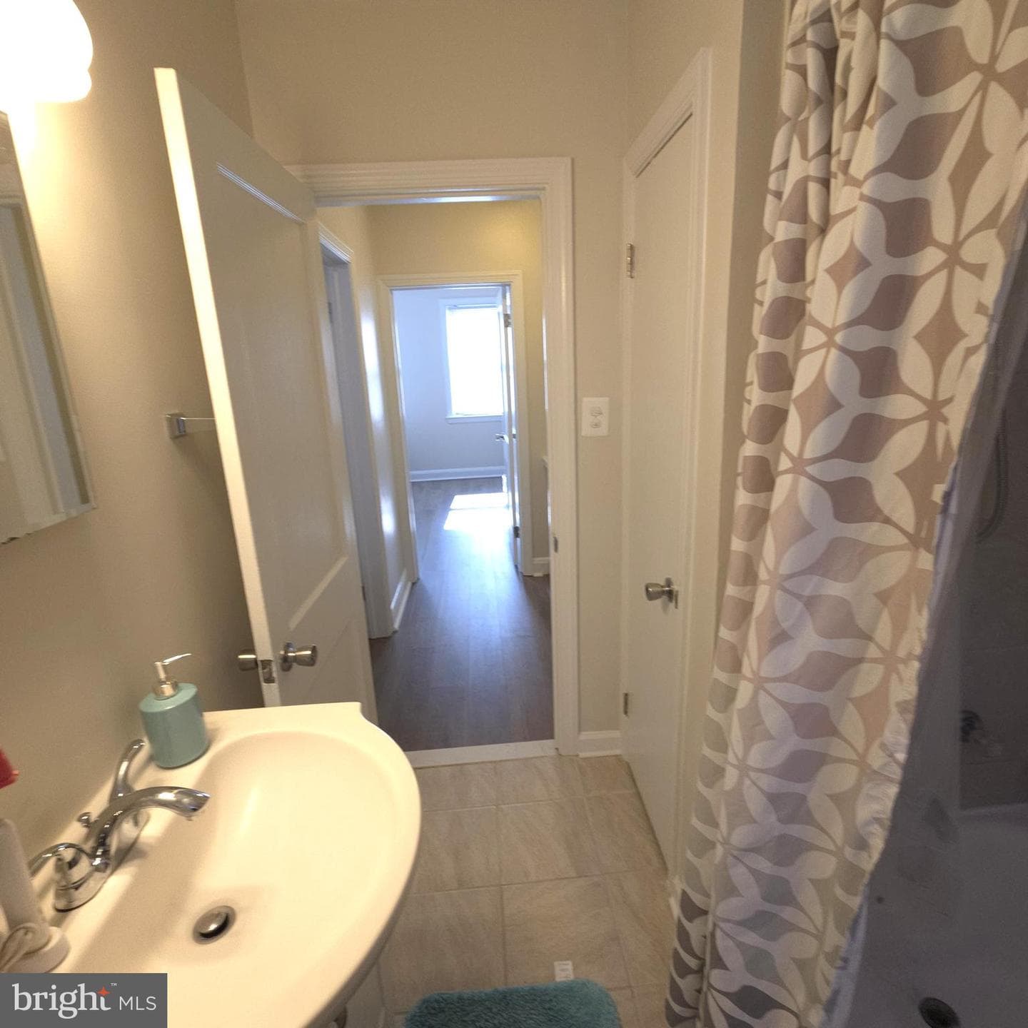 141 Hampshire Road photo 28