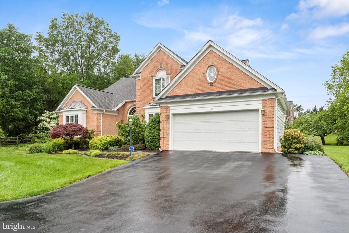 47 Bellchase Court photo 2
