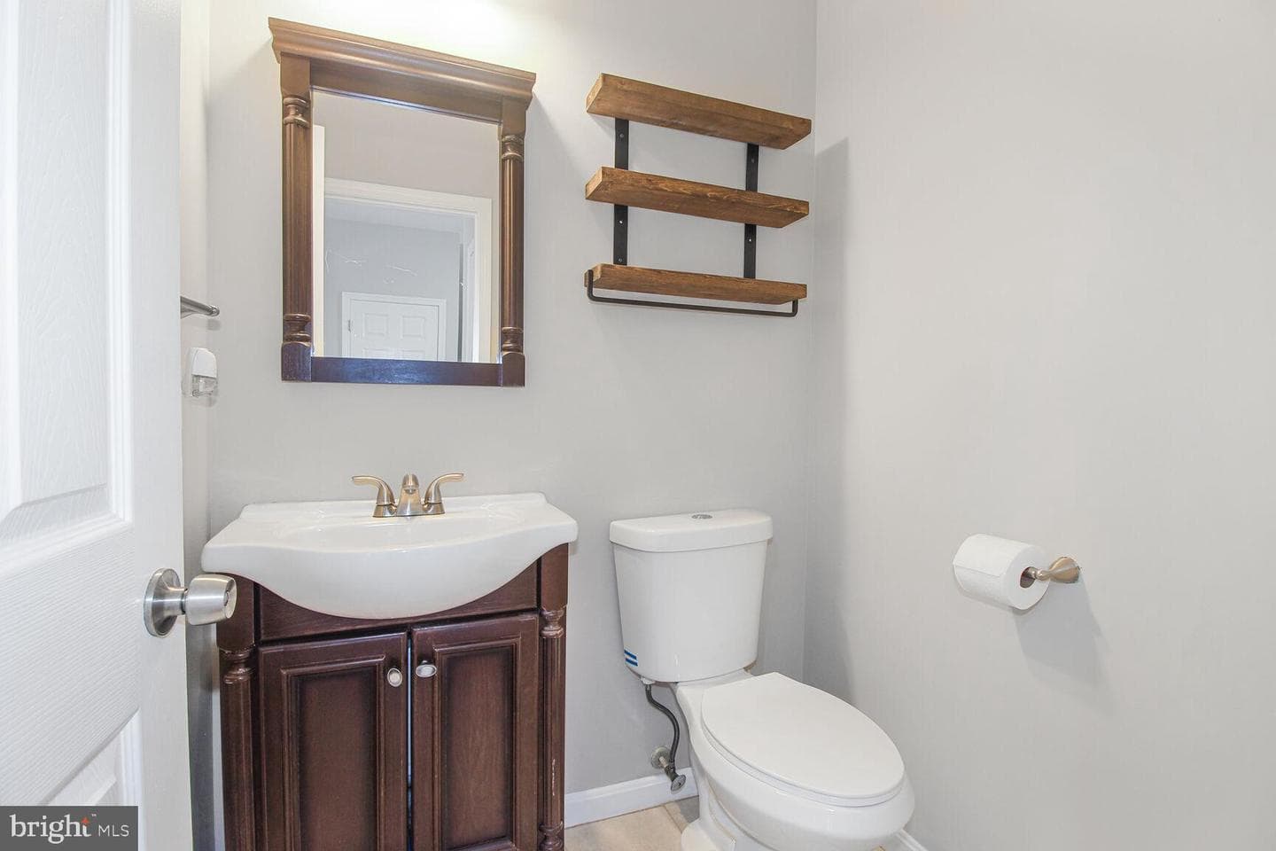 1225 Waterview Way photo 13