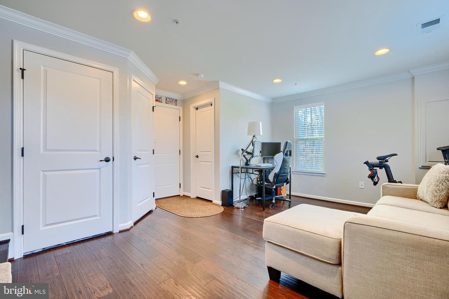 10401 Campbell Boulevard photo 5