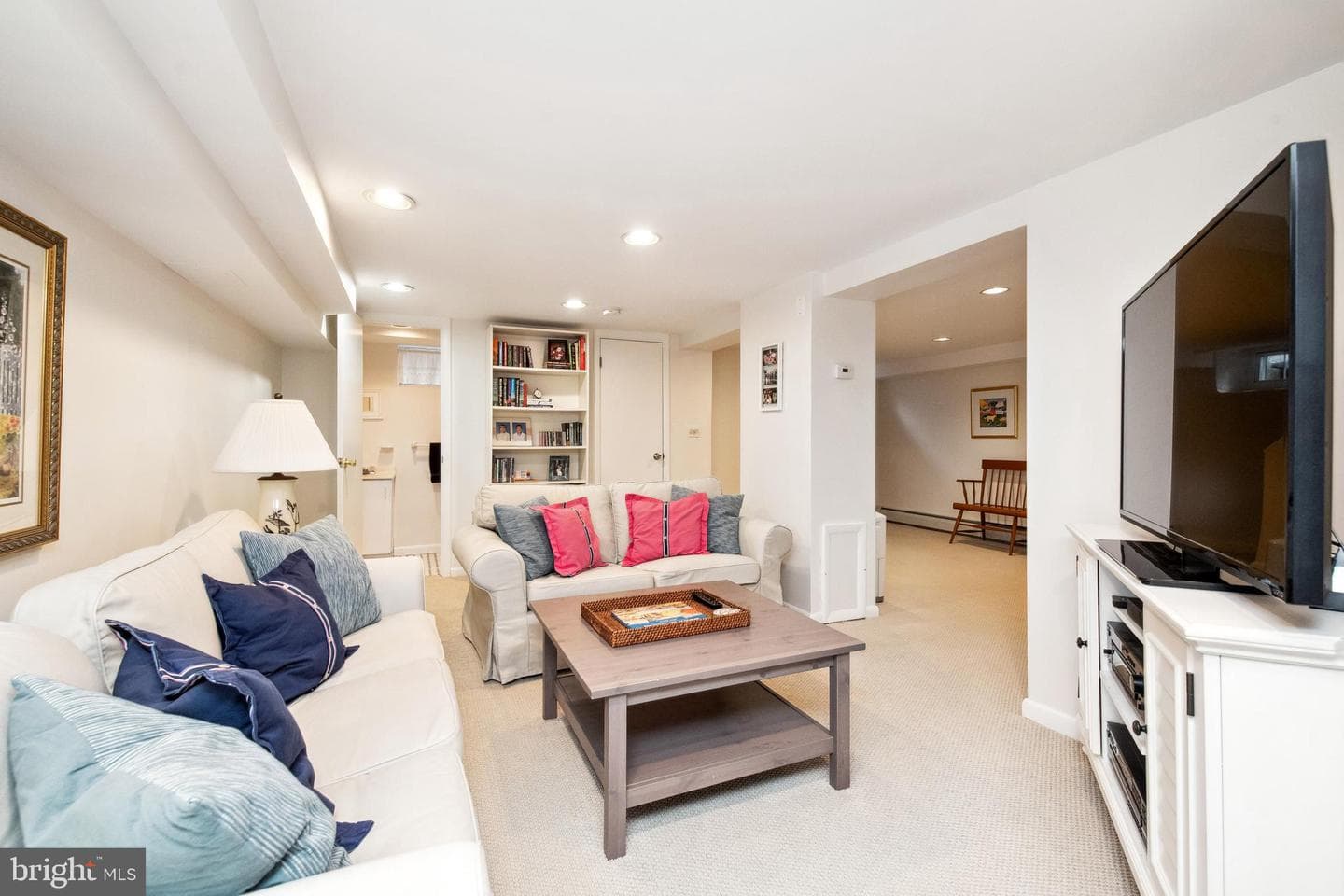 602 Worcester Road photo 29
