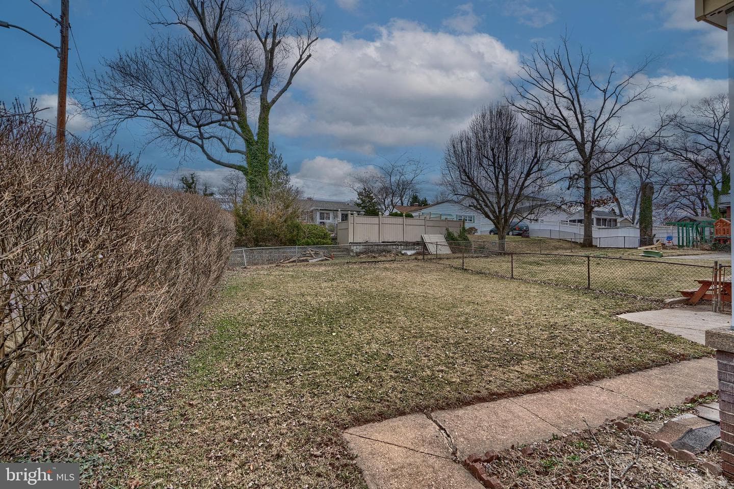 297 Hazel Avenue photo 48