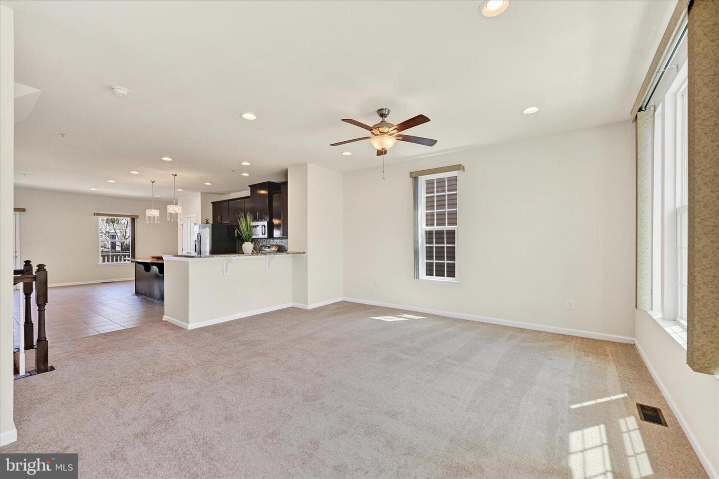 9450 Ballard Green Drive photo 10