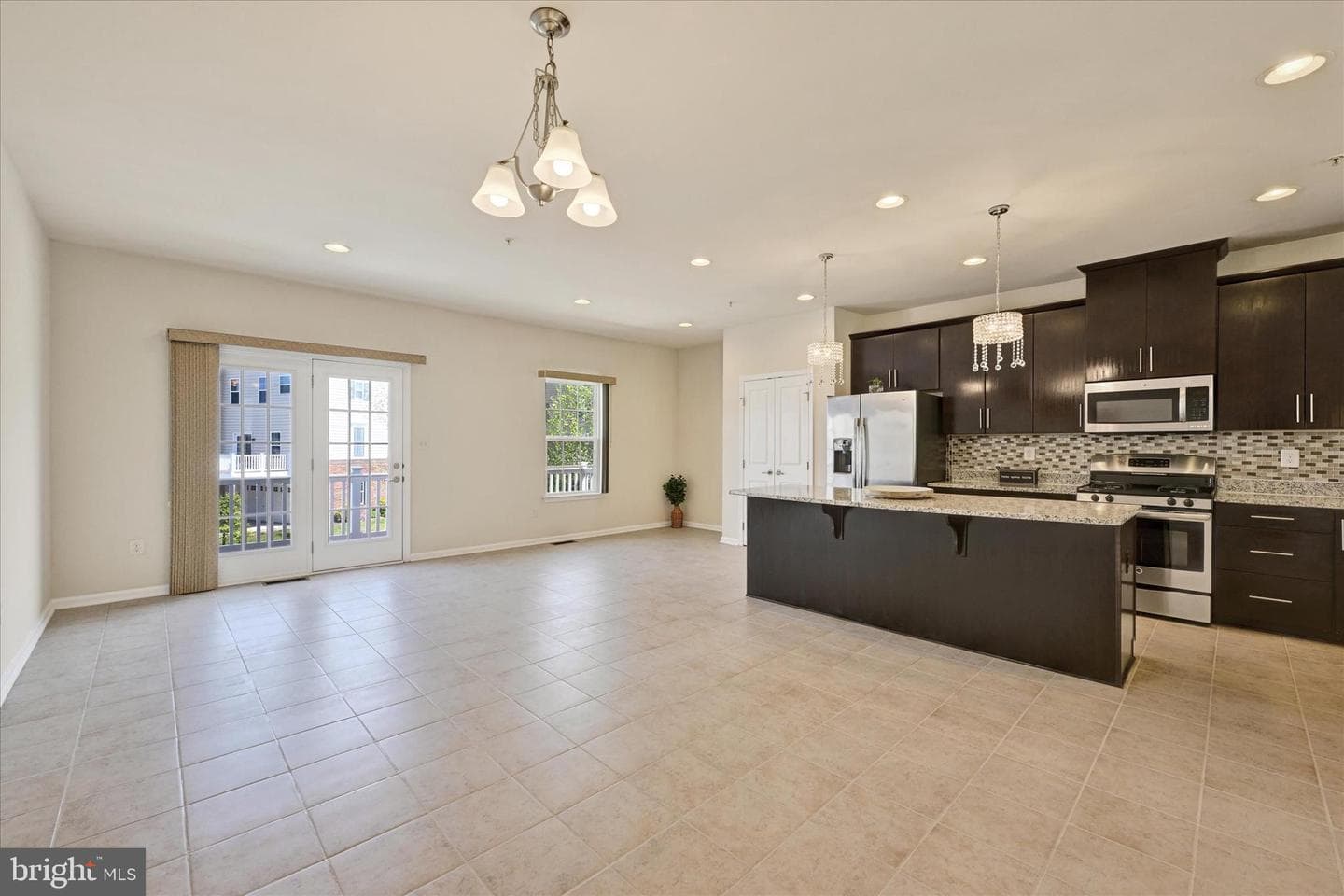 9450 Ballard Green Drive photo 16