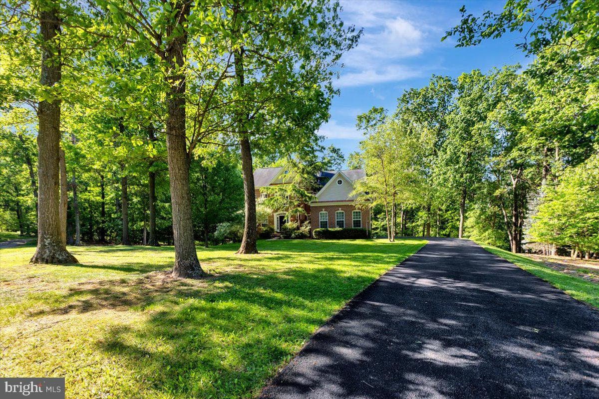 934 Zenith Drive photo 2