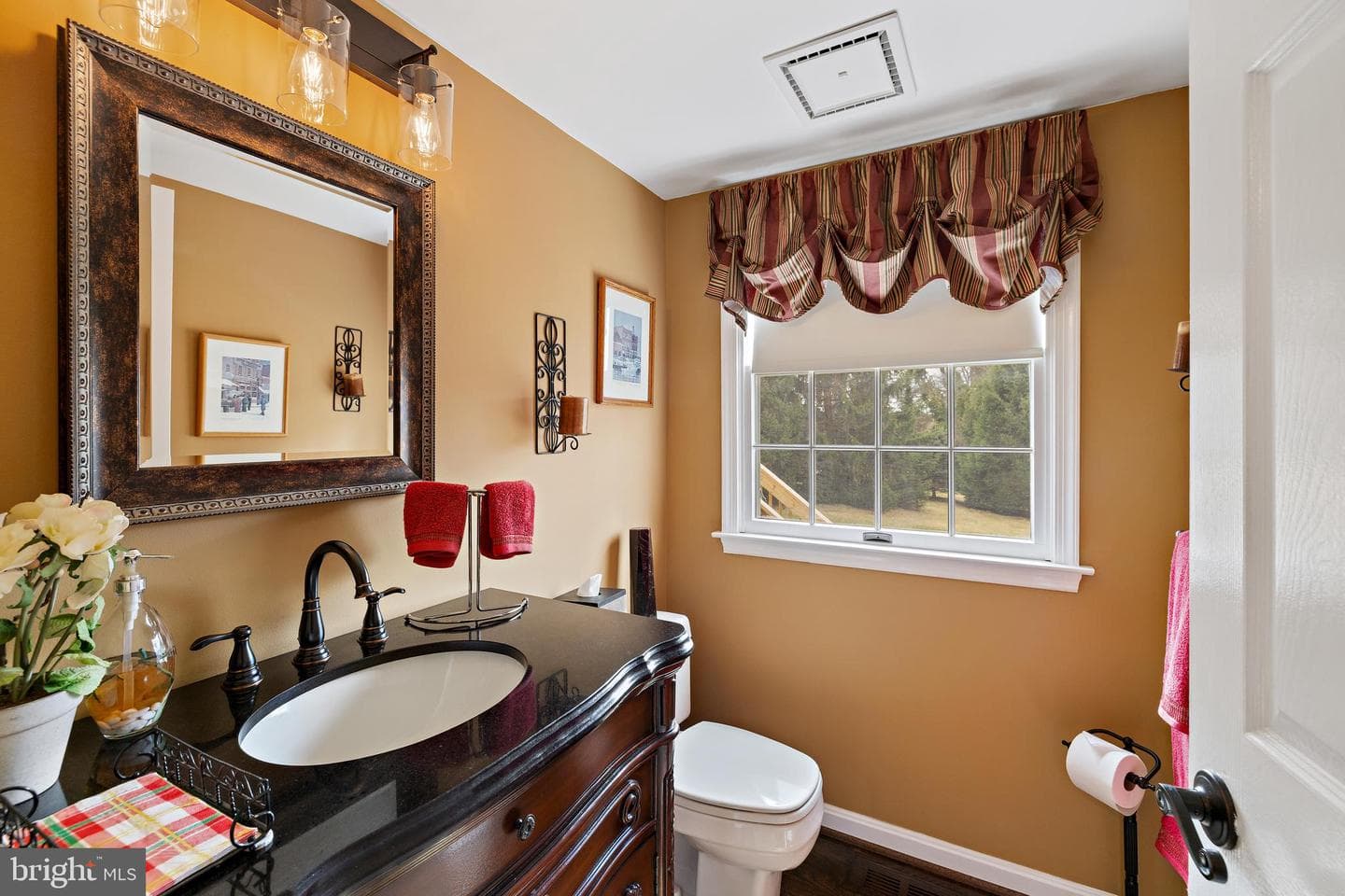 14710 Manor Road photo 10