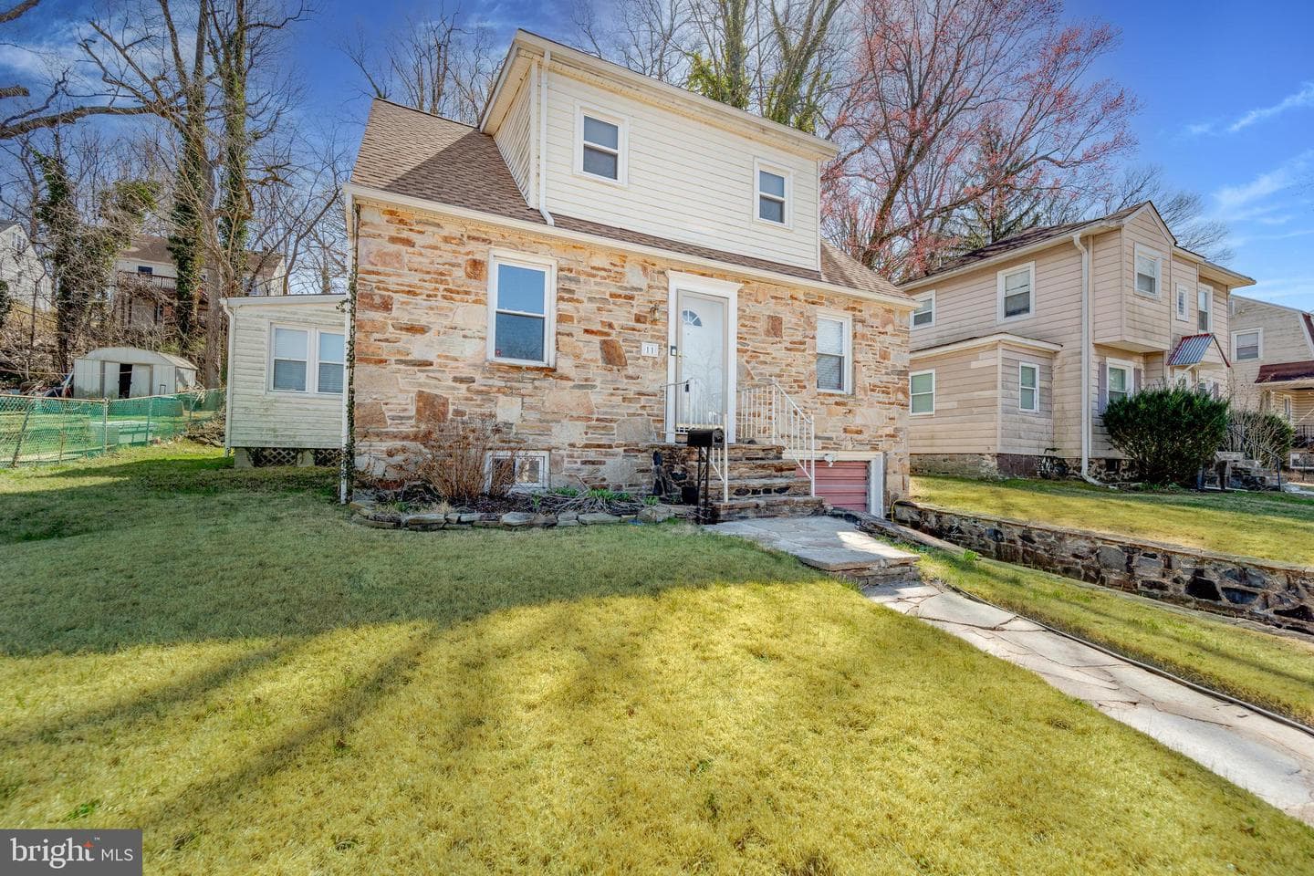 11 Summerfield Road photo 1
