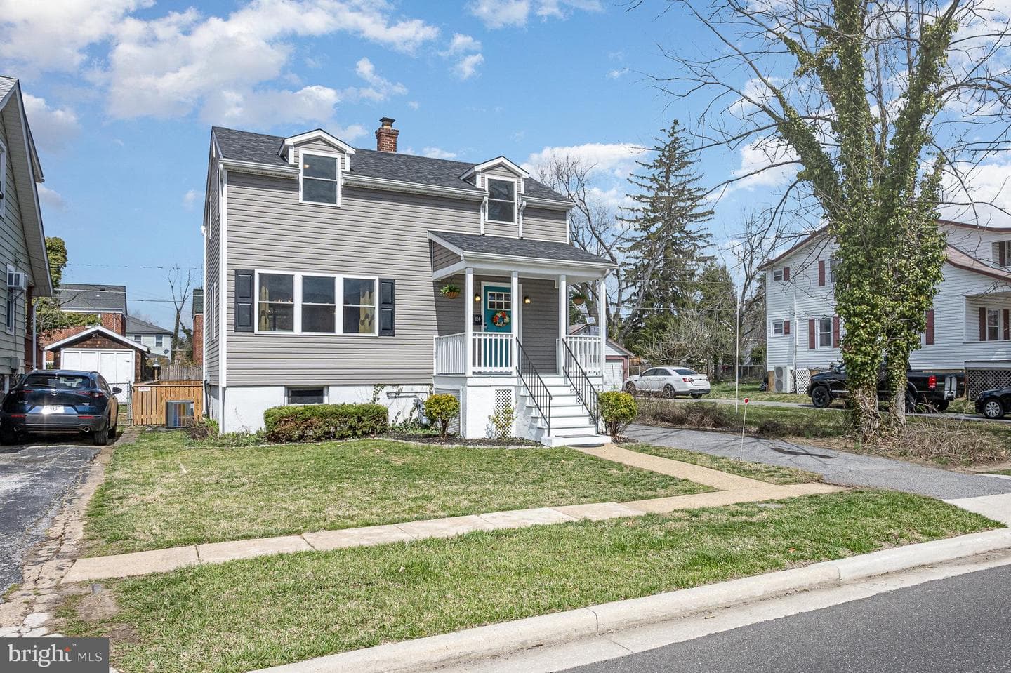 124 Clarendon Avenue photo 3