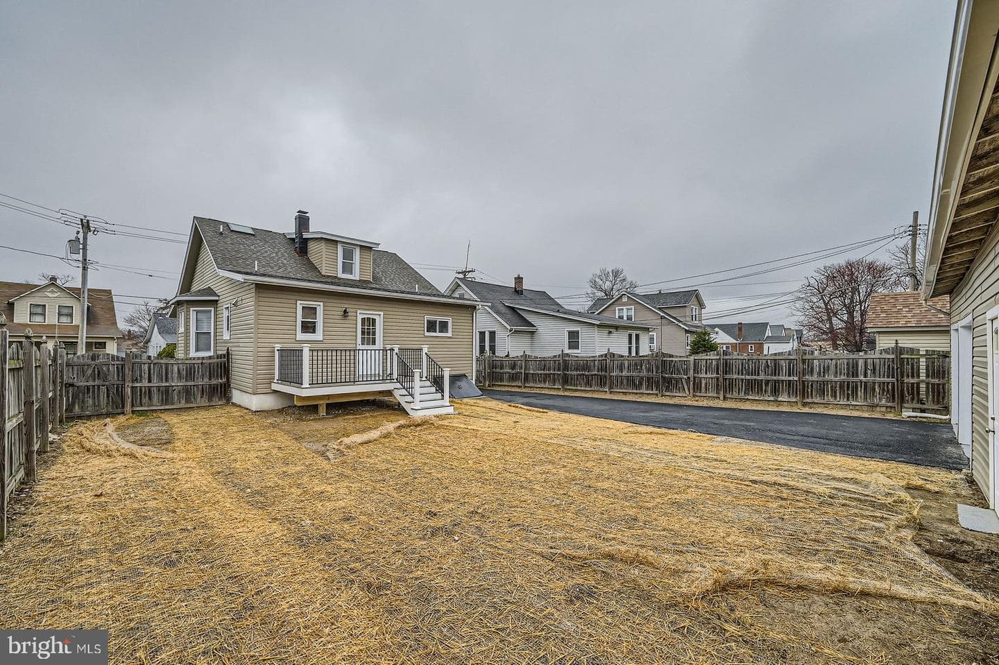 7611 Old Harford photo 31