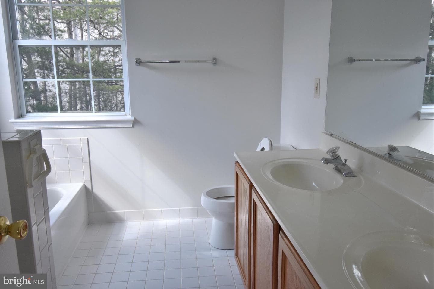 6 Chriswell Court photo 35