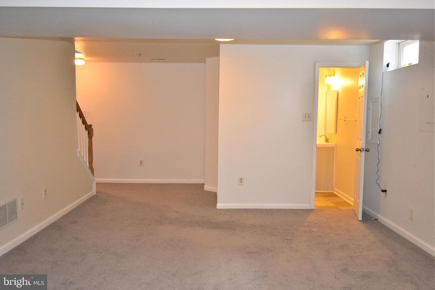 6 Chriswell Court photo 57