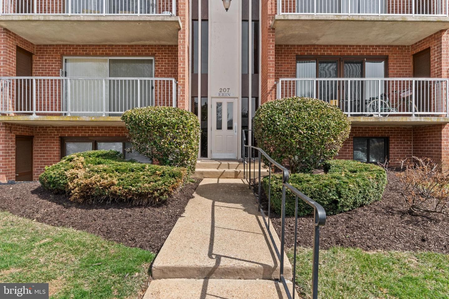 207 Erin Way #t3 photo 3