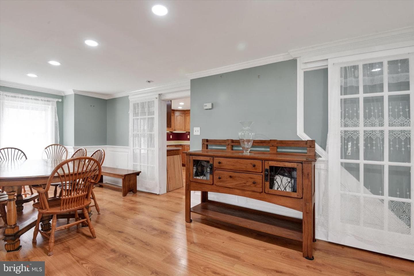 405 Dyer Avenue photo 11