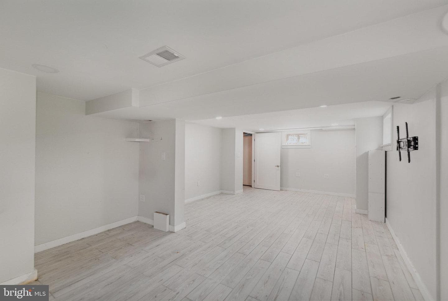 1000 Chesaco Avenue photo 13