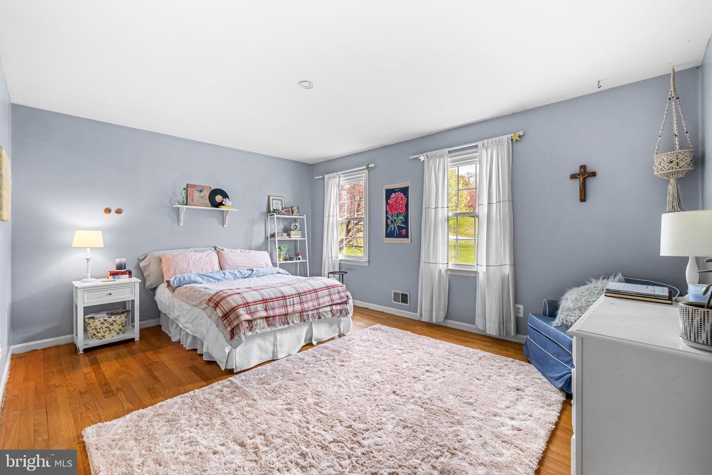 8 Holly Berry Court photo 25