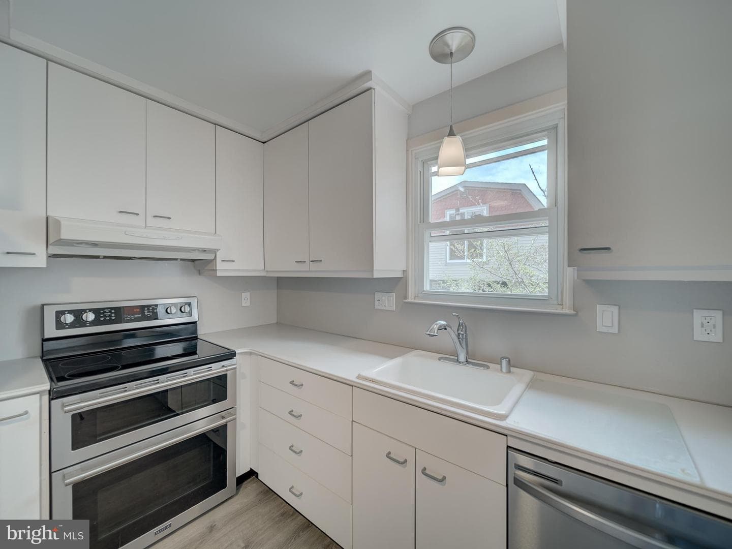117 Longdale Road photo 35