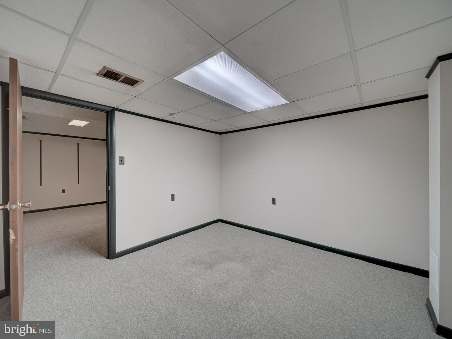 117 Longdale Road photo 45