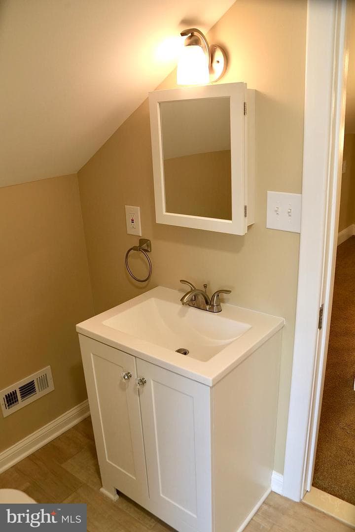 343 Nicholson Road photo 36