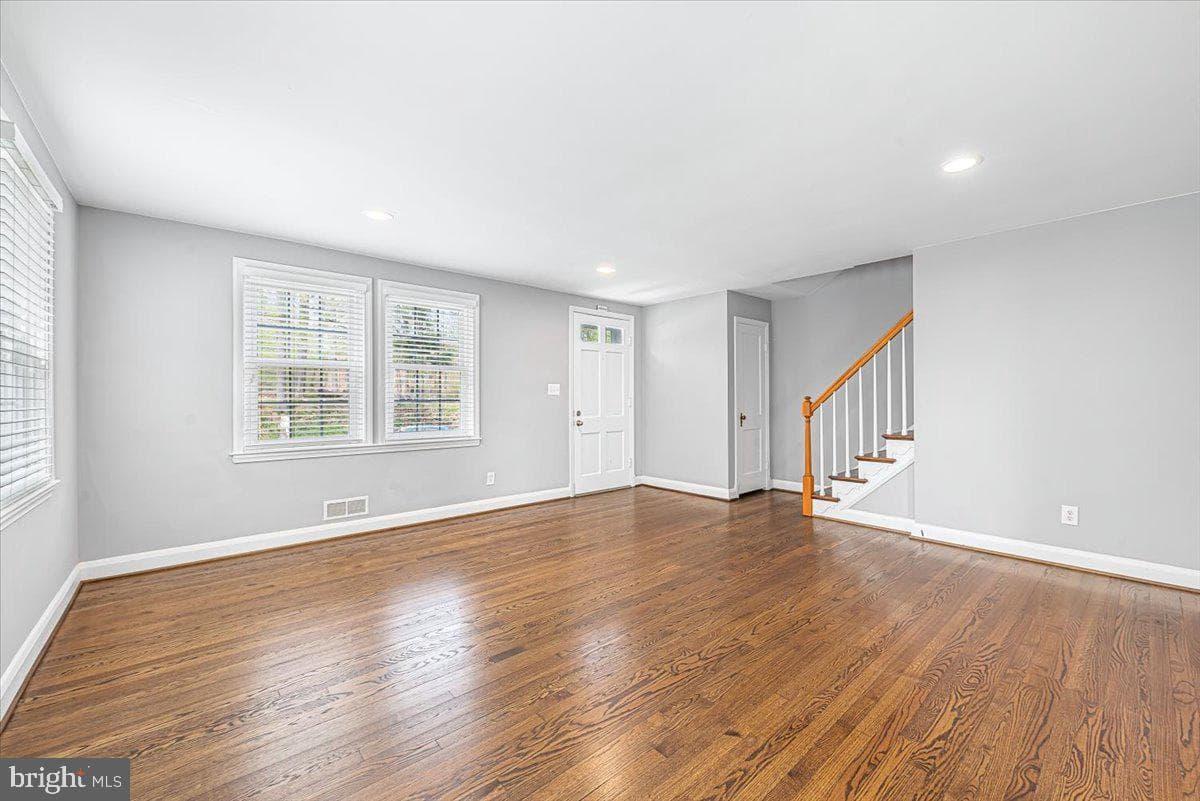6159 Northdale Road photo 4