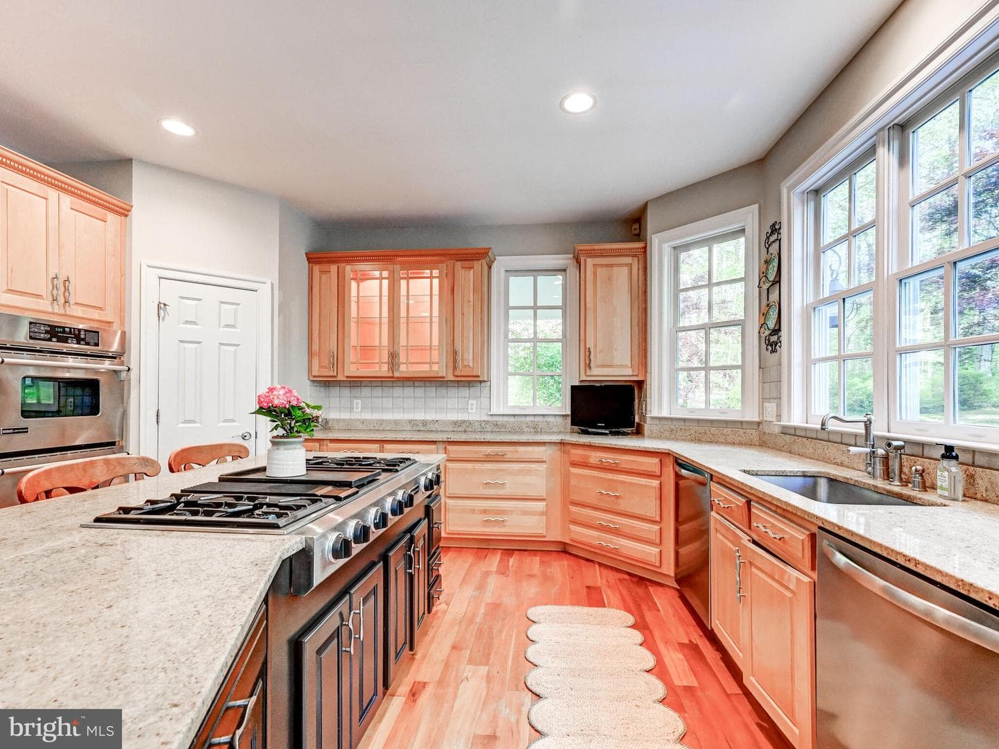 2210 Blue Mount Road photo 18