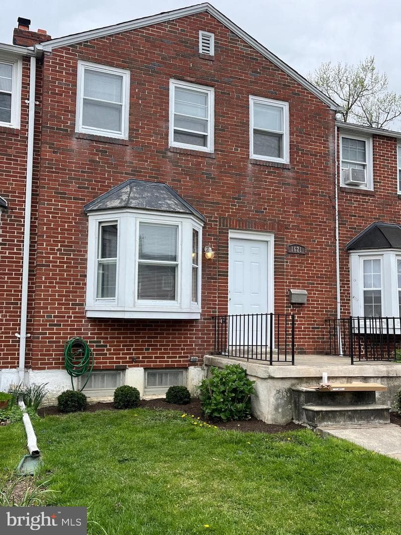 1621 Thetford Road photo 1