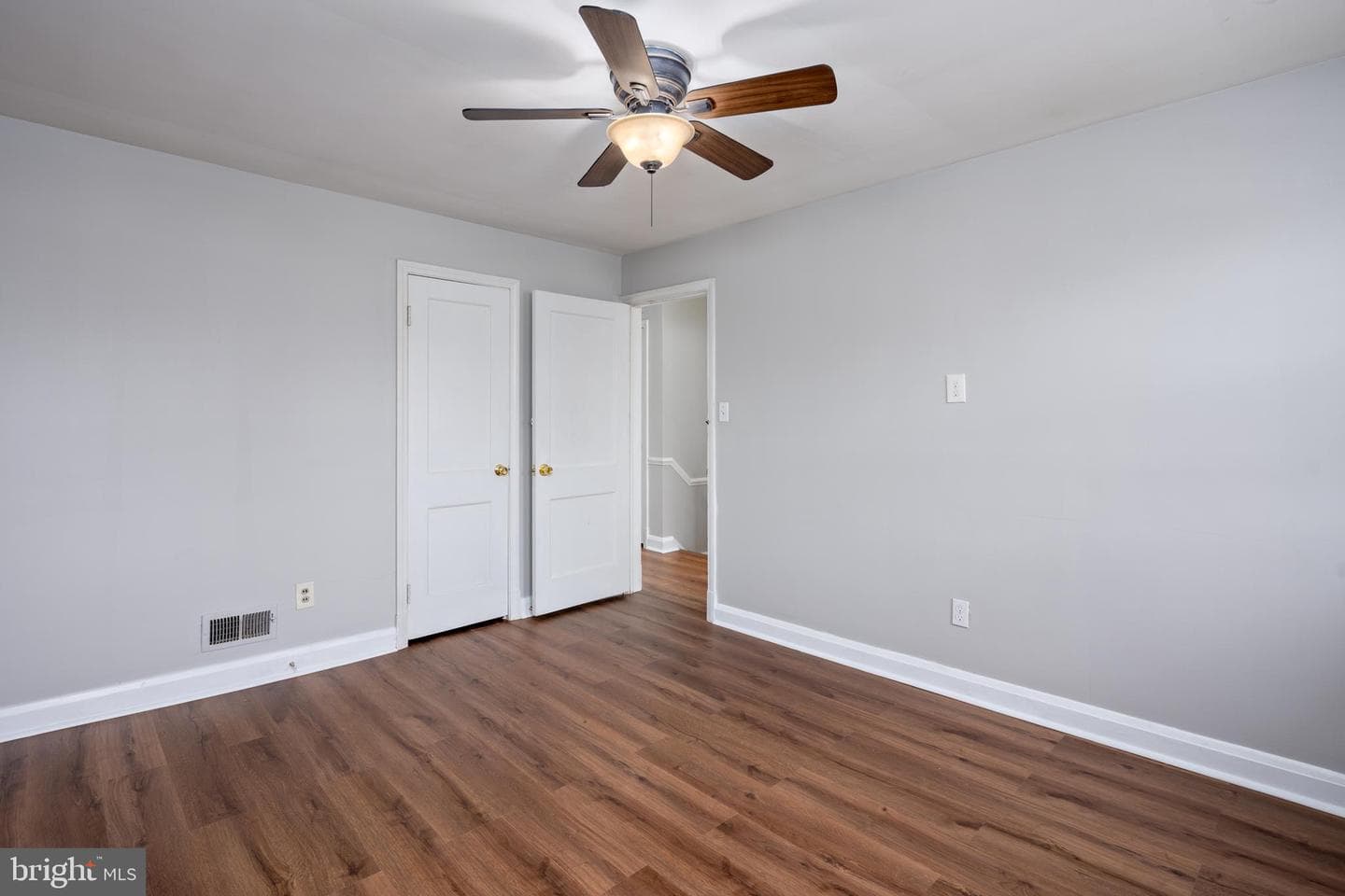 1621 Thetford Road photo 15