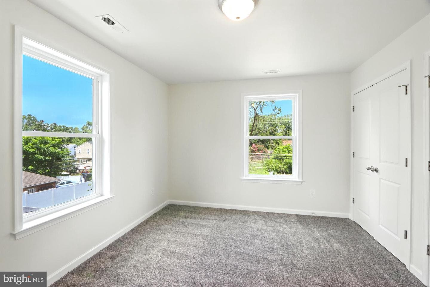 2730 Daisy Avenue photo 26