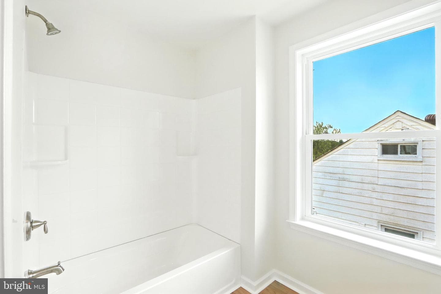 2730 Daisy Avenue photo 32