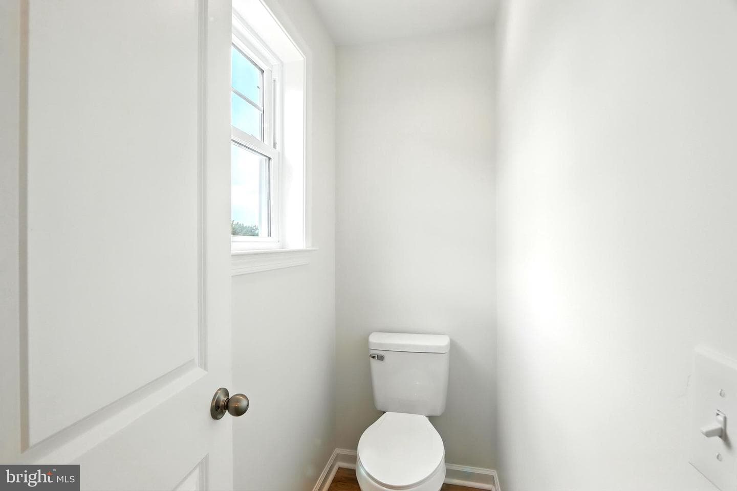 2730 Daisy Avenue photo 33