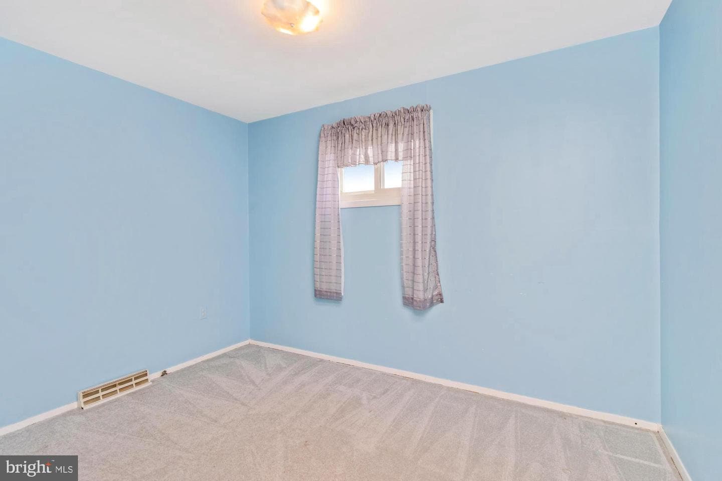8007 Dalesford Road photo 24