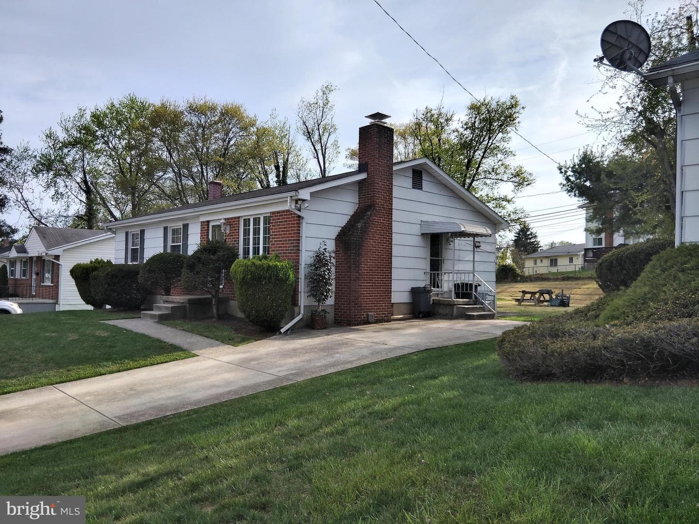 3706 Lamoine Road photo 2