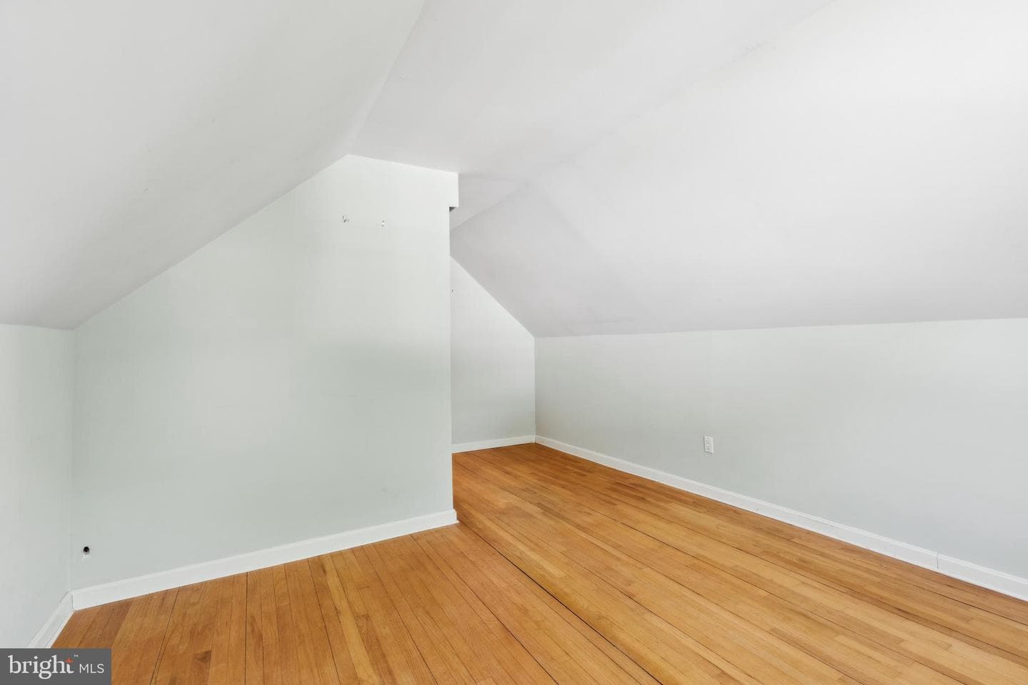 1812 Wildwood Avenue photo 35