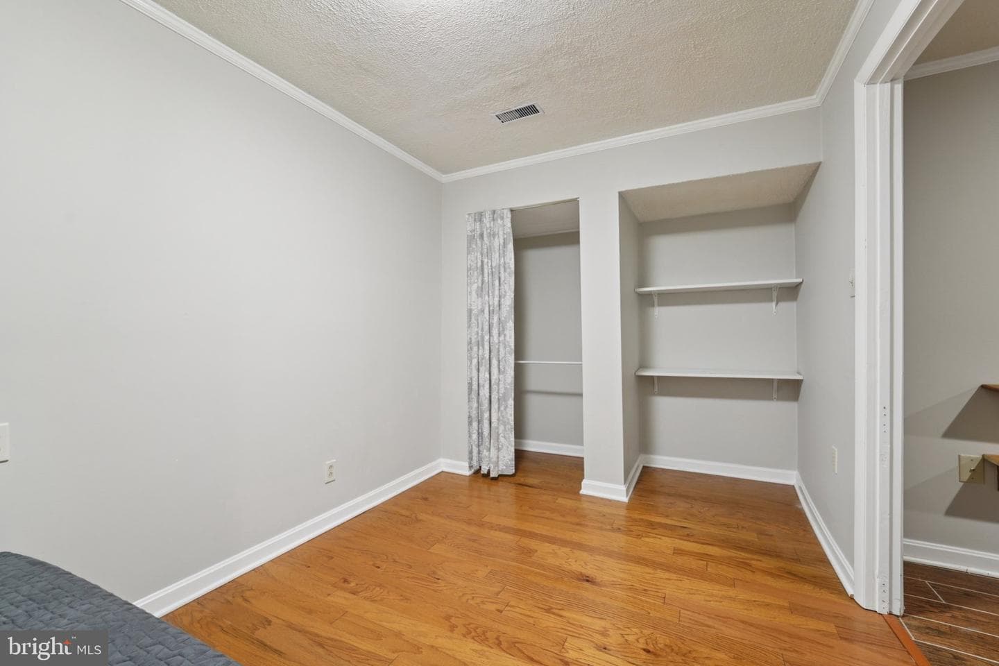 39 Winehurst Road photo 37