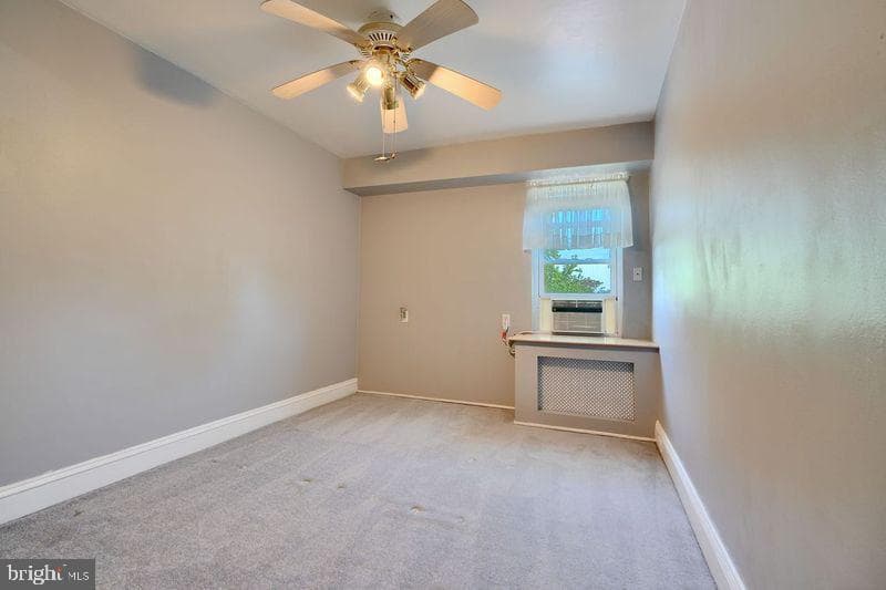 6736 Woodley Road photo 22